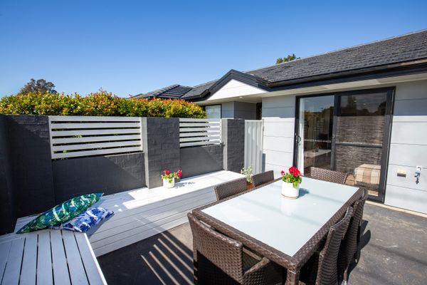 Alkira – Pet Friendly – 4 Mins Walk to Beach