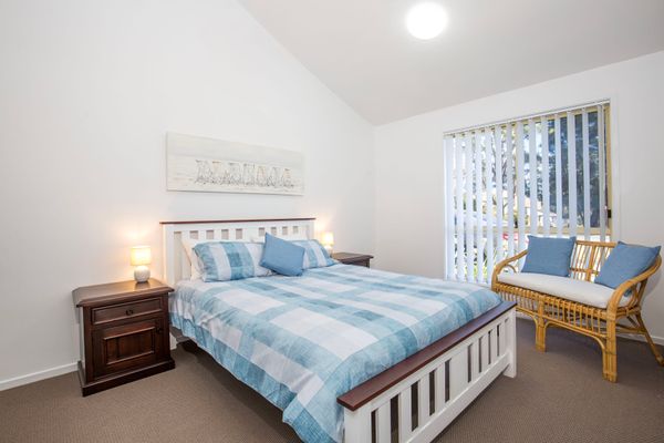 Coastal Capers – Pet Friendly – 10 Mins Walk to Beach