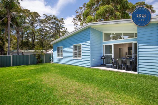Sanctuary Blue – Pet Friendly – 5 Mins to Hyams Beach