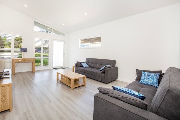 Sanctuary Blue – Pet Friendly – 5 Mins to Hyams Beach
