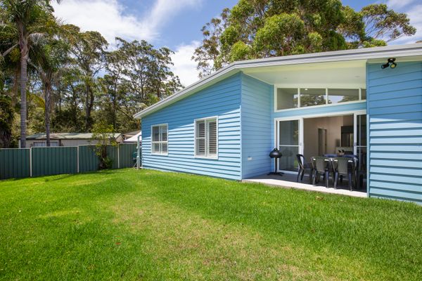 Sanctuary Blue – Pet Friendly – 5 Mins to Hyams Beach