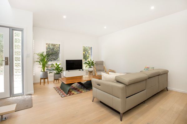 Bower’s Nest – Pet Friendly – 2 Mins Walk to Beach