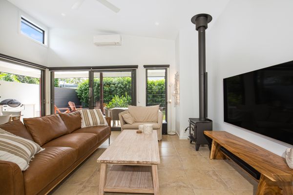 Rest – Pet Friendly with Outdoor Bath – 3 Mins Walk to Beach