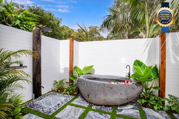 Rest – Pet Friendly with Outdoor Bath – 3 Mins Walk to Beach