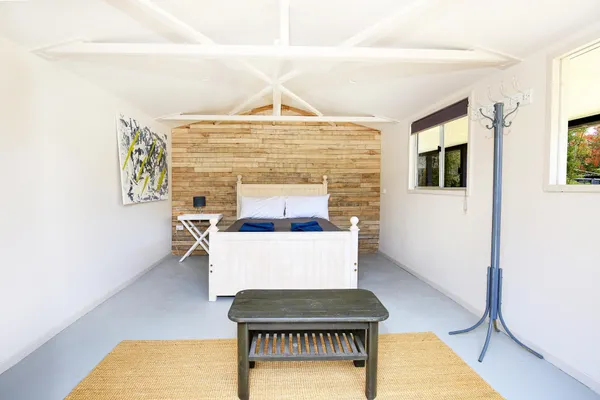 Aloha – Short Drive to Berry & The Beach – Fireplace and Firepit