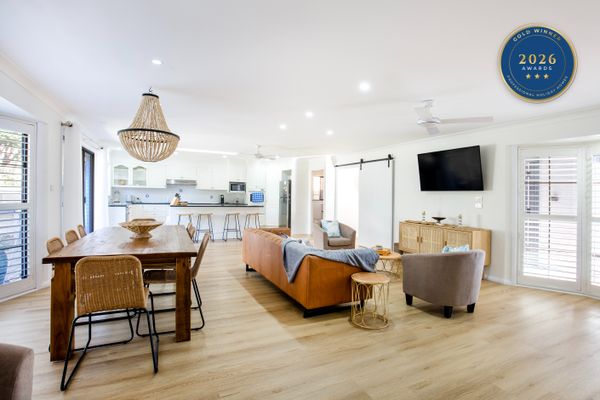 Seagrass – Pet Friendly – 10 Mins Walk to Beach