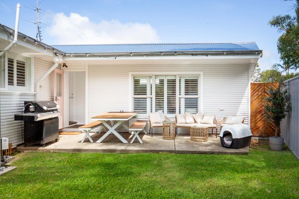 Easy access to an amazing surf beach for surfing, Amazing beach only a few minutes walk away