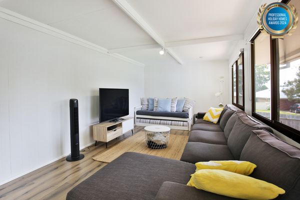 The Relax Shack – Pet Friendly – 8 Mins Walk to Beach