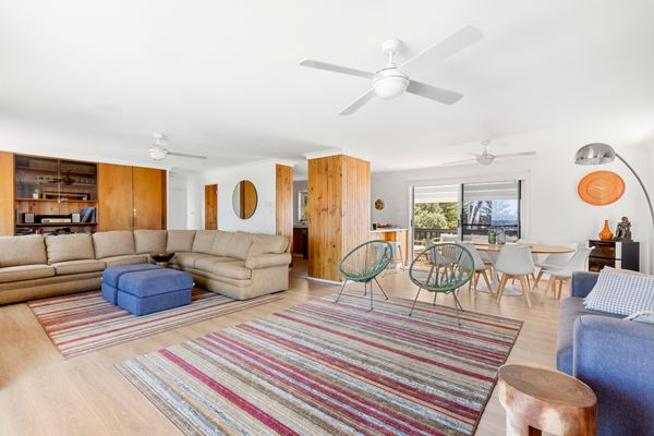 The Castle – Pet Friendly – Absolute Beachfront