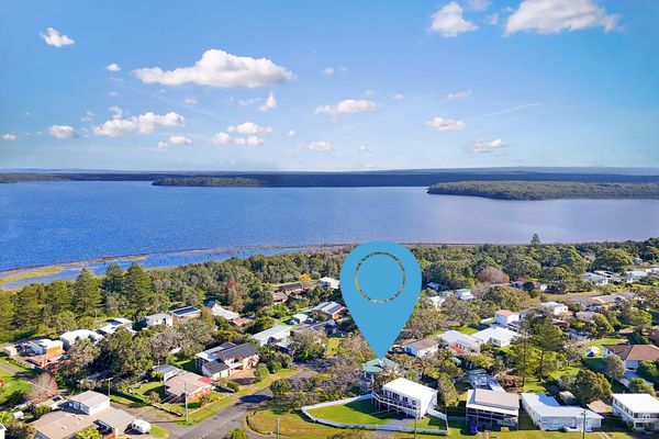 Ocean Echoes – Pet Friendly with Ocean Glimpses