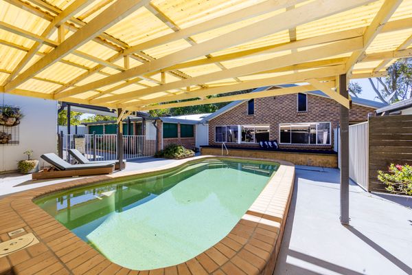 Gone Coastal – Pet Friendly with Swimming Pool