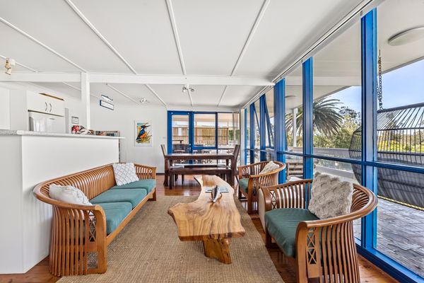 Shelleys – Pet Friendly – Short Walk to Beach