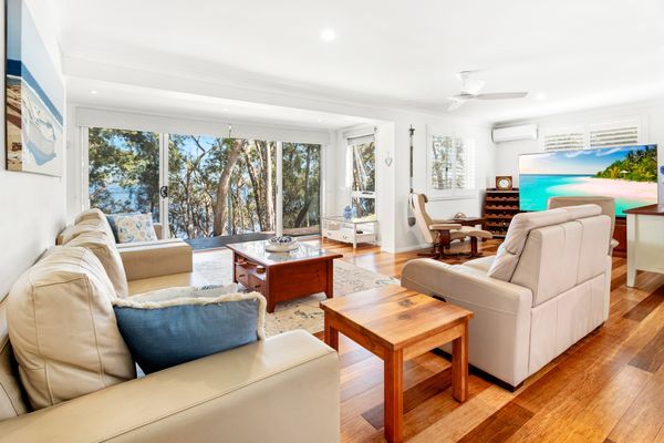 Serenity – Pet Friendly with Spa & Waterfront