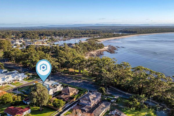 Bruma on Bowen – Opposite Shark Net Beach