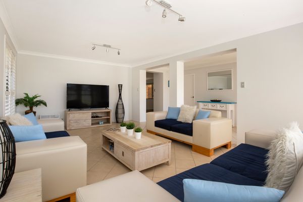 Coastaway – Pet Friendly – 3 Min Walk to Beach