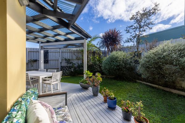Thalassa – Pet Friendly – 2 Mins Walk to Beach
