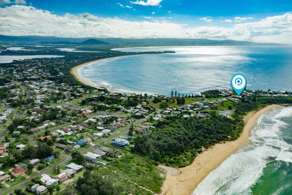 Amazing views,  Amazing beachfront at your doorstep, Easy access to an amazing surf beach for surfing