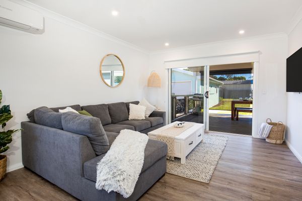 Periwinkle – Pet Friendly – 2 Mins Walk to Beach