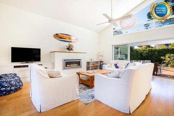Sapphire Sands – Pet Friendly – Community Pool
