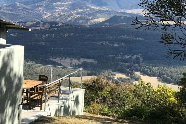 Escarpment Hideaway