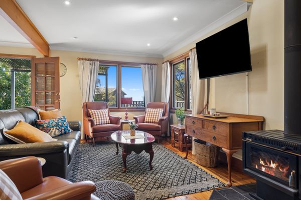 Mountain Days Chalet | Relax and Unwind