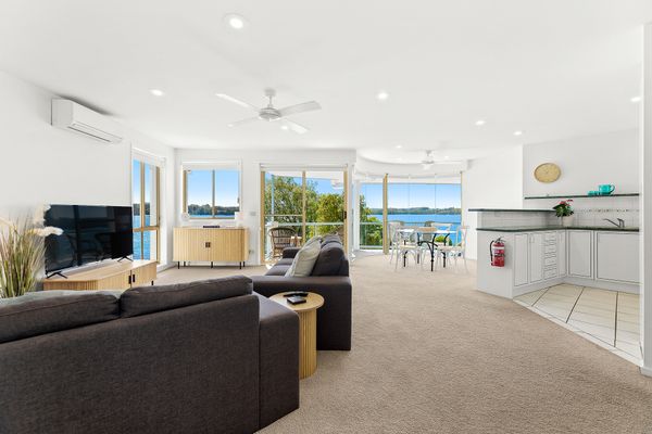 Spinnakers Reach Unit 9