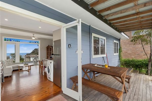 Lil Shack by the Sea