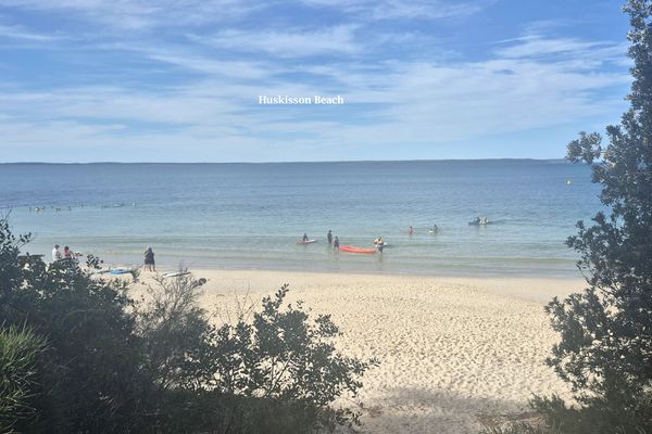 Burrill’s Cedar Cottage – Walking Distance to Water