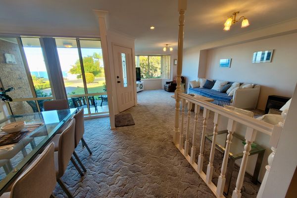 Gregory’s Place – Amazing Family Home In Vincentia