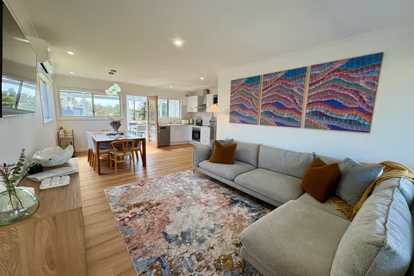 Cooinda on the Green – Your Happy Place!  Golf Course Retreat with Kangaroo Views