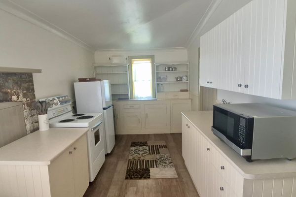 Currambene Retro Retreat – 100m to the main street of Huskisson