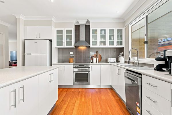 The Sanctuary House By Book Jervis Bay