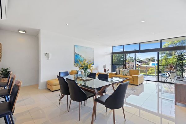 Aqua Shores 3 Bedroom –  Newly renovated with WIFI, Linen, Netflix and AC