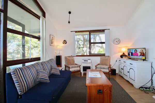 Basin Breeze – Sanctuary point – DIRECT ACCESS TO THE WATER