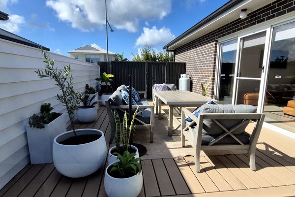 Blue Water Lane Apartment – Stylish Coastal Retreat for Two