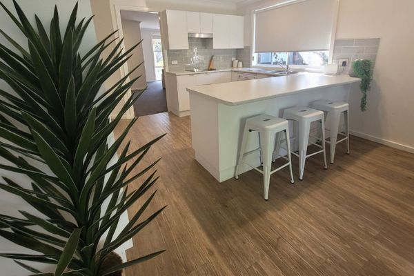 Home and Away – GOLF COURSE VIEWS – Ducted Air Conditioning