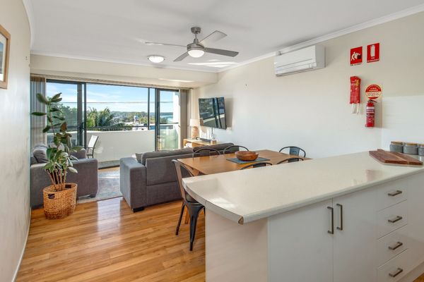 Husky Oasis – CENTRE OF HUSKISSON –