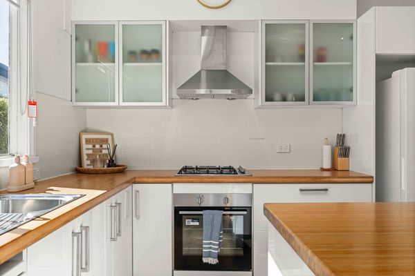 Cur46 – Husky Beach House by Experience Jervis Bay