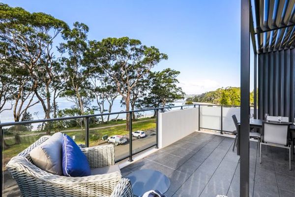 Bea302/7 – Beachfront Luxury by Experience Jervis Bay