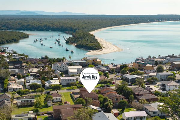 Mor3/14 – The Husky Nest by Experience Jervis Bay