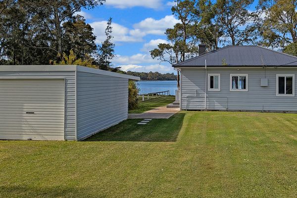 Isl12 – Billyz Basin by Experience Jervis Bay