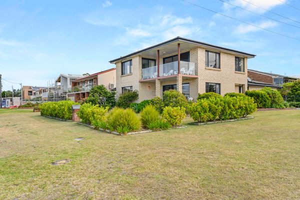 Eli73 – Summer-Salt by Experience Jervis Bay