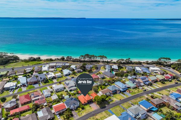 Lam30 – Bay Break by Experience Jervis Bay