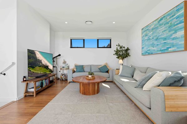 Dac1b – 90 Degrees by Experience Jervis Bay