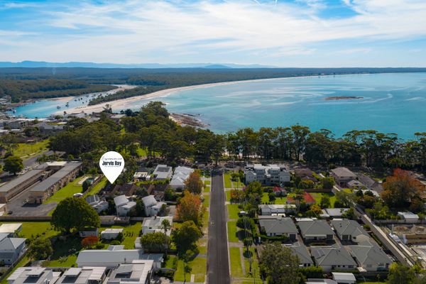 Dun4/7 – Husky Hideaway by Experience Jervis Bay
