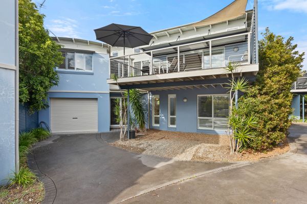 Dun2/9 – White Sands Deck House by Experience Jervis Bay