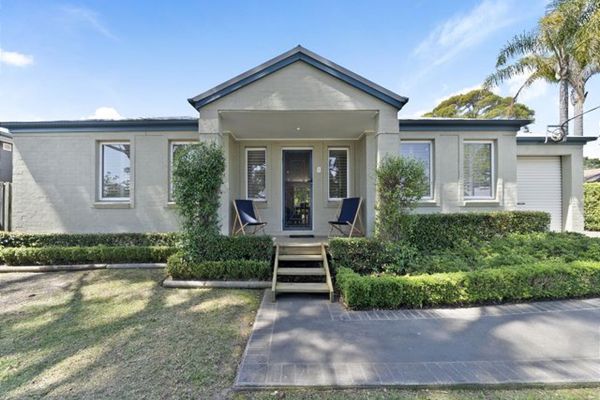 Cur1/38 – Husky House by Experience Jervis Bay