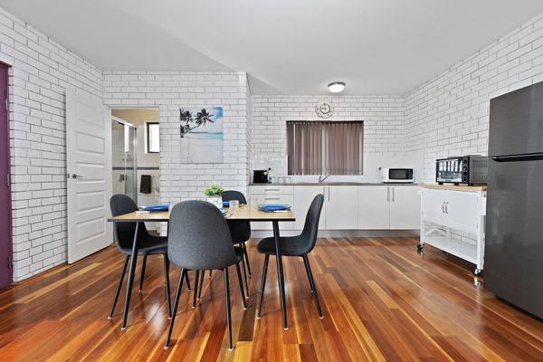 Eli8 – Ammos by Experience Jervis Bay