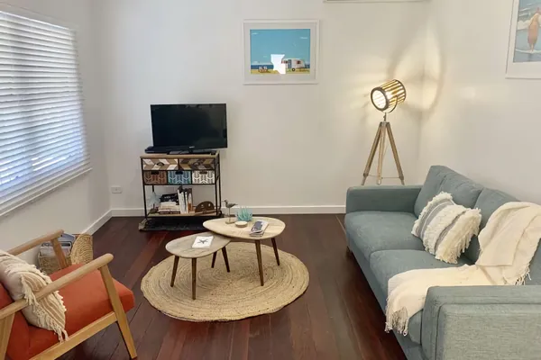 Yaringa Cottage…by the sea