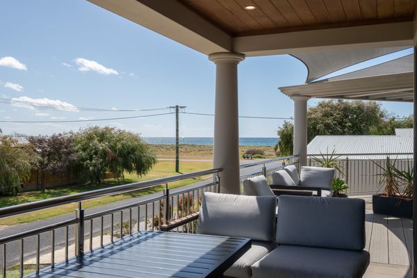 Ocean View Executive Apartment 4